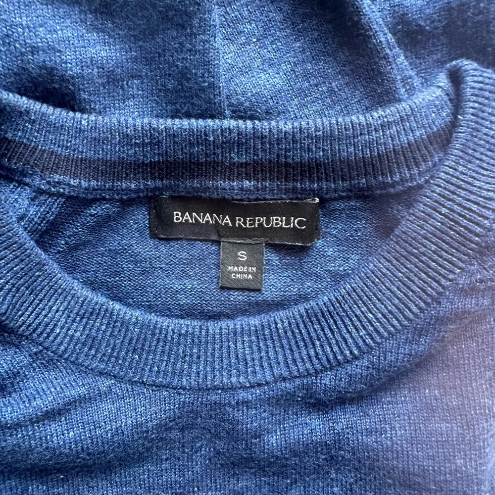 Men’s Cotton Banana Republic light-weight sweater - Picture 2 of 5